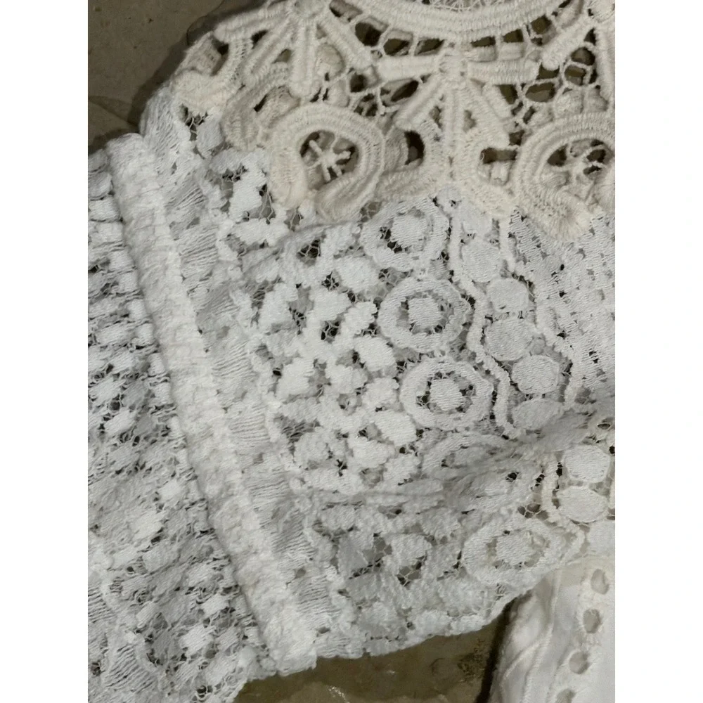 Anthropologie White Eyelet Lace Embroidered Floral Puff Sleeve Forever that Girl